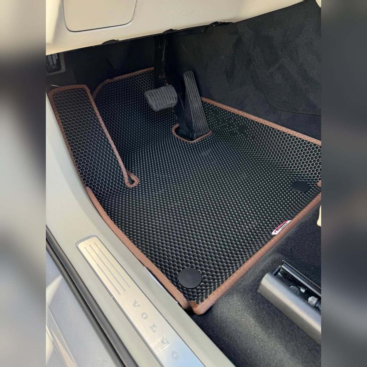 Dywaniki EVAMATS 3D w Volvo XC90 II — maty kierowcy, pasażera, tylne i bagażnika