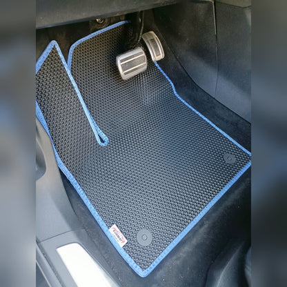 Dywaniki EVAMATS 3D w Peugeot 3008 II — maty kierowcy, pasażera i tylne