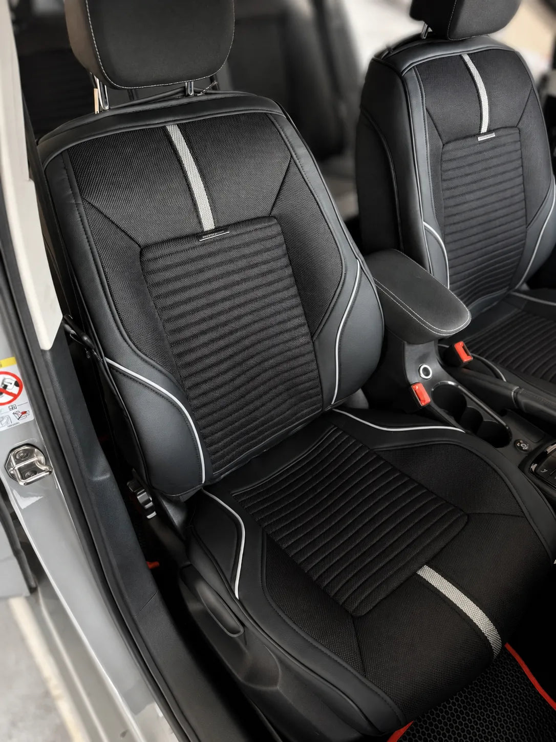 Uniwersalne Sportowe Pokrowce 5D Premium